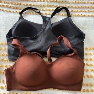 2 Huug bras, excellent condition, size medium